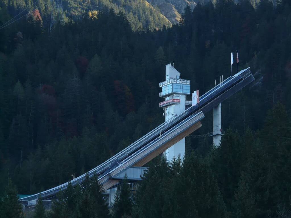 ski jump 62480 1280 2024 12 02 123005