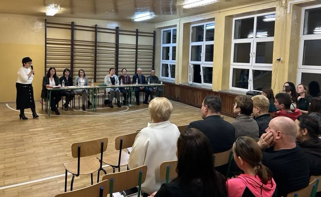 „To początek procesu likwidacji szkoły". Protest w Malinówce 3 1 2025 01 17 134051