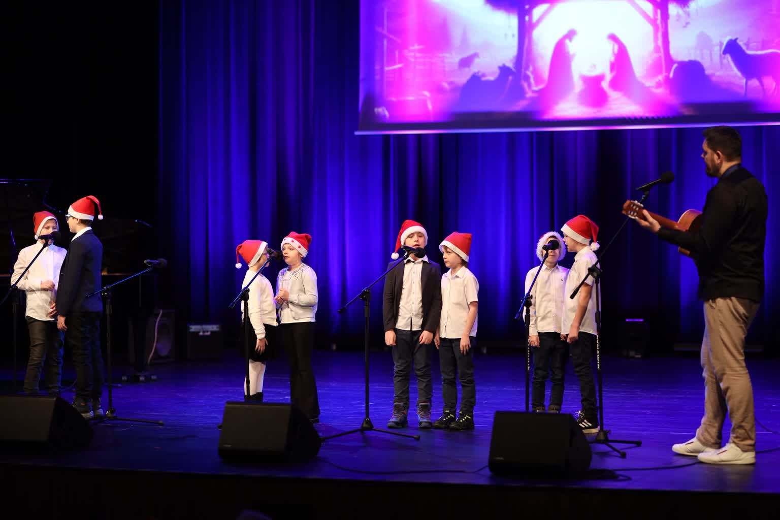 Tradycja wiecznie żywa. Kolędnicy z całej Polski na festiwalu w Puławach 2 473013248_1026368726173638_7776063596551749150_n.jpg