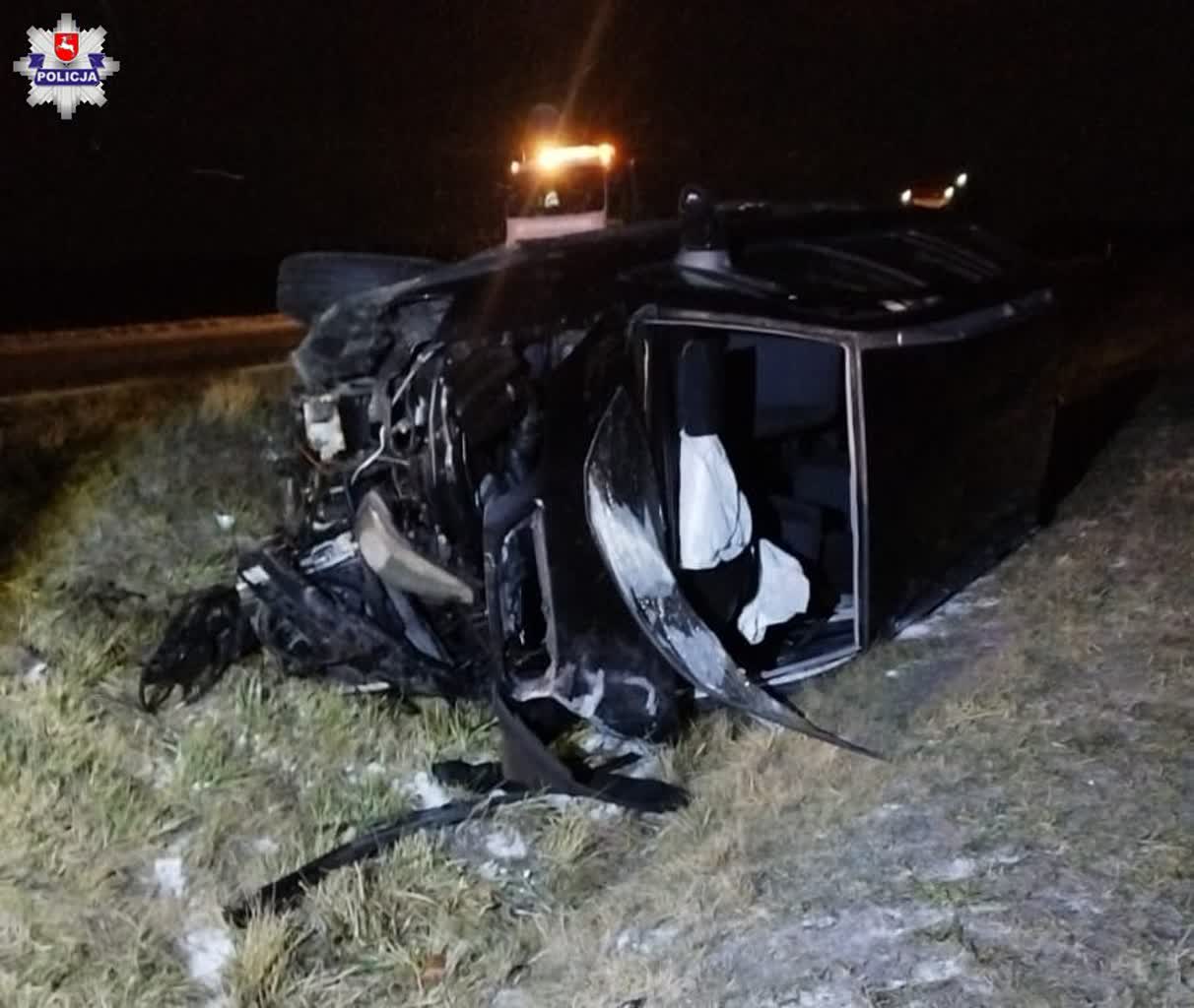 Doprowadzili do czołowego zderzenia. Ciężko ranny został 30-letni mężczyzna 2 68-258521.jpg