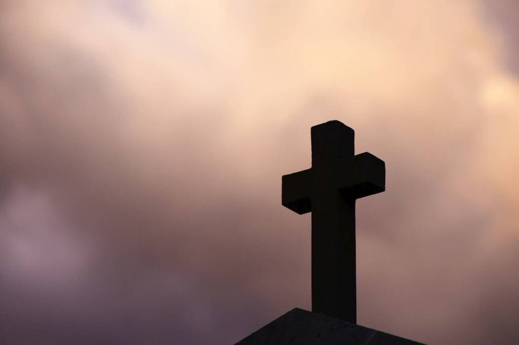 cross 8192852 1280 2025 01 25 120219