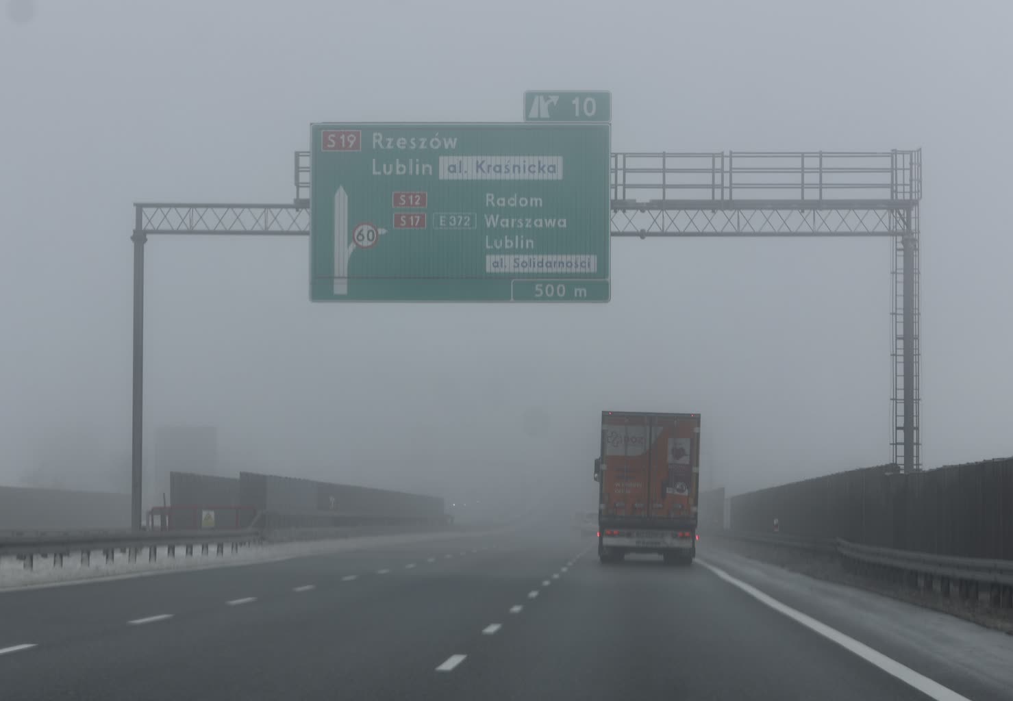 Jedźmy wolniej i ostrożniej! Na drogach regionu będzie ślisko 2 IMG_0608.jpeg