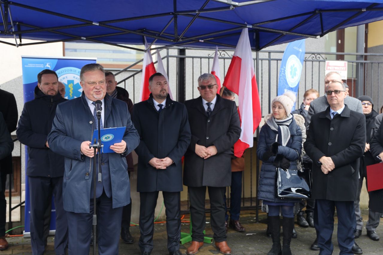 Pomoc przyjdzie szybciej. Ratownicy medyczni w Michowie 3 Michów pogotowie 3.jpg