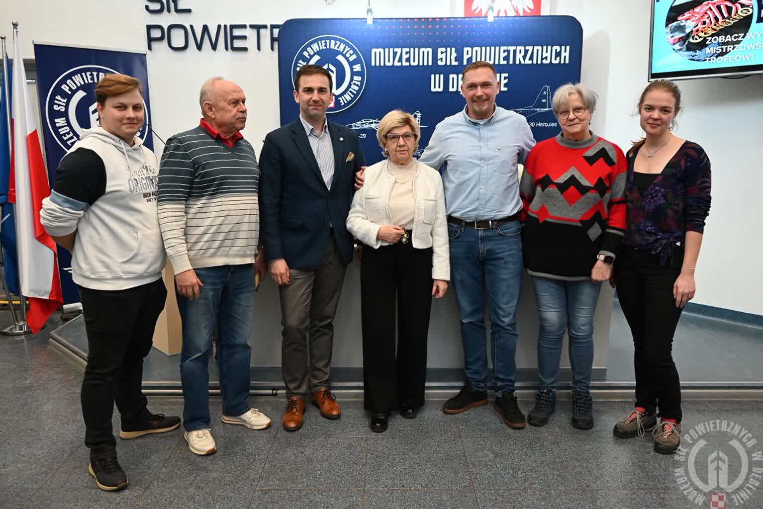 "To wbrew pozorom bezpieczny sport". Podniebny mistrz świata o swojej pasji 3 476610956_1154342530034796_5637491408865807103_n.jpg