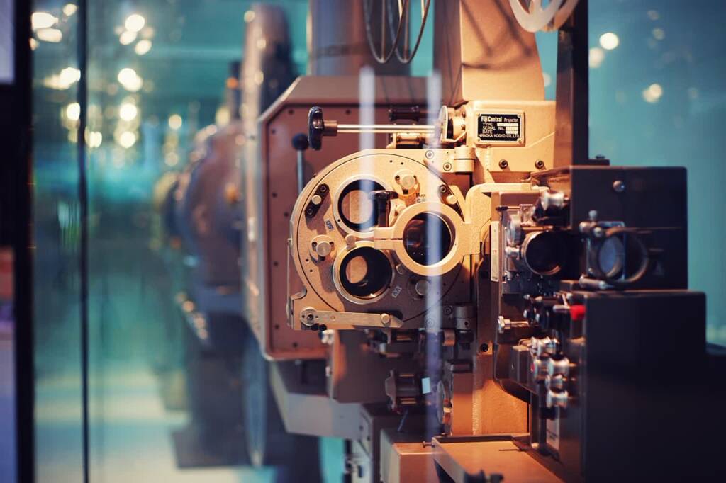 movie projector 6787644 1280 2025 02 27 150253