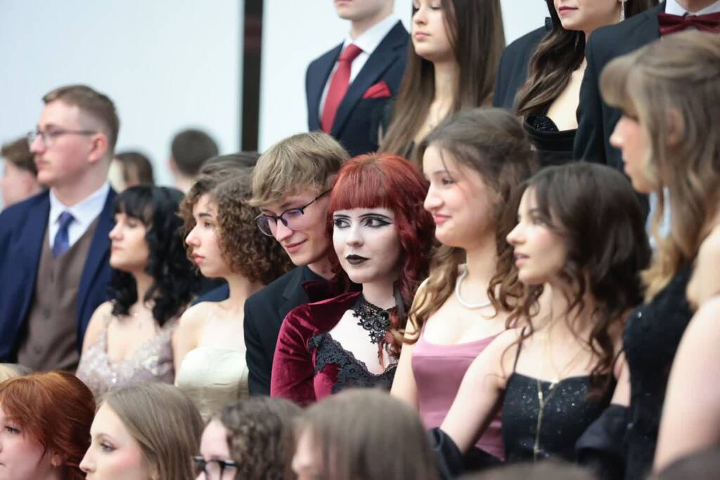 pm v lo 070225 050 2025 02 07 201001