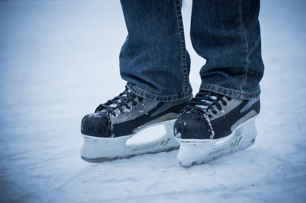 skating boots 6657328 1280 2025 02 19 131009