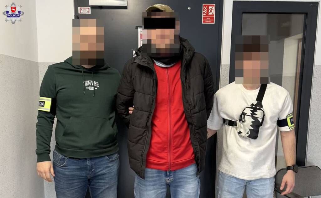 Zatrzymanie na budowie. Poszukiwany listami gończymi w rękach policji 1 68 261740 2025 03 06 061349