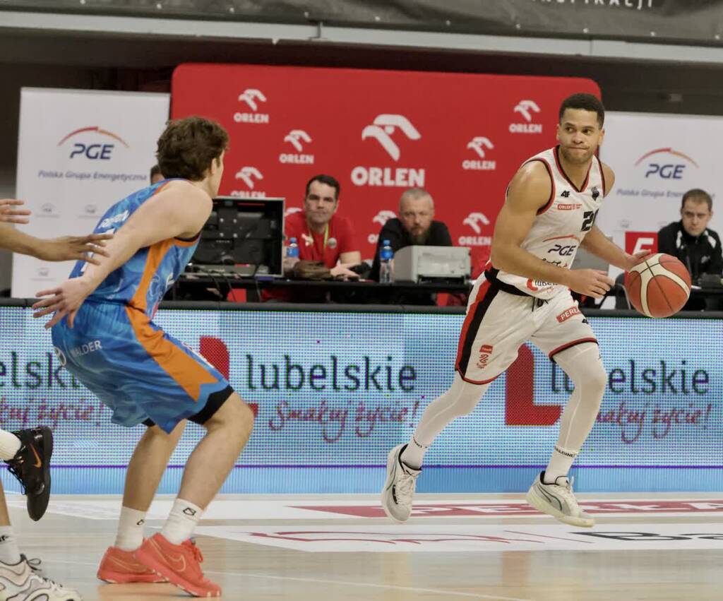 6k3d5982 2025 03 01 194141