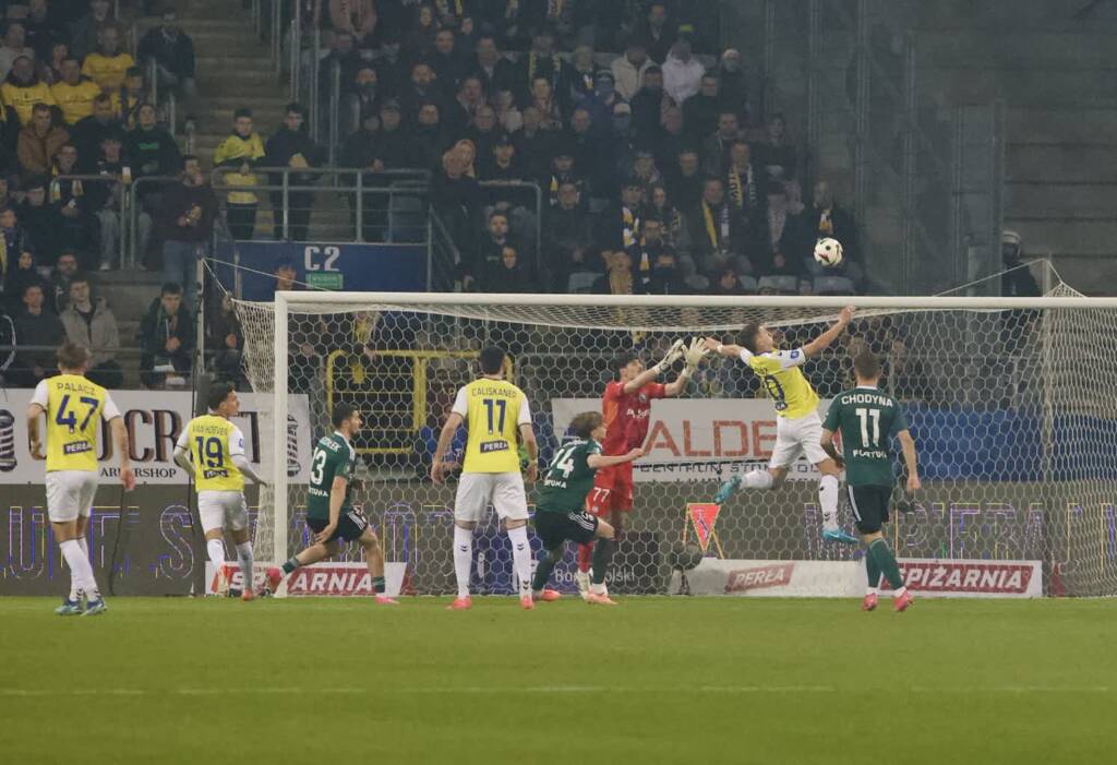 6k3d6515 2025 03 10 224402