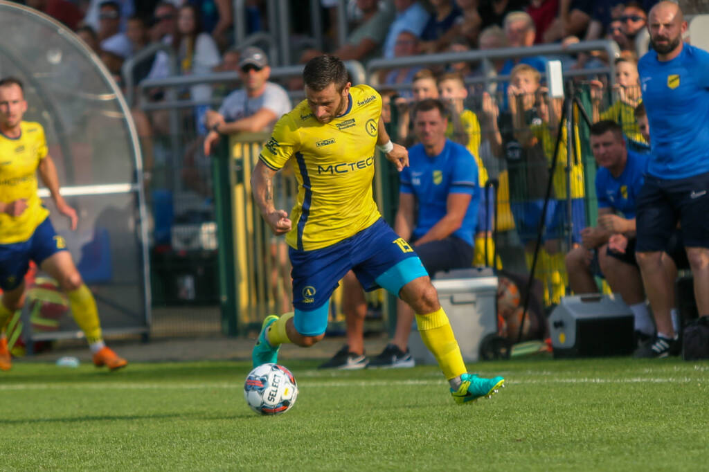 bq8v2559 2025 03 15 191613