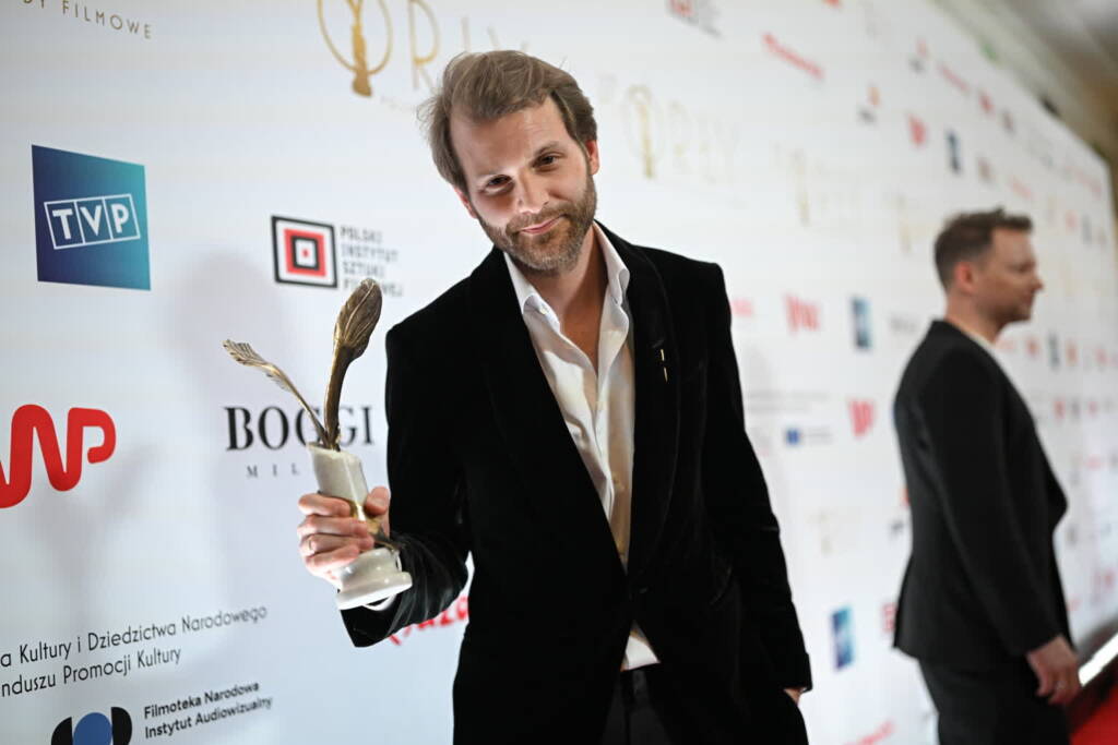 mid 25310679 2025 03 11 114728