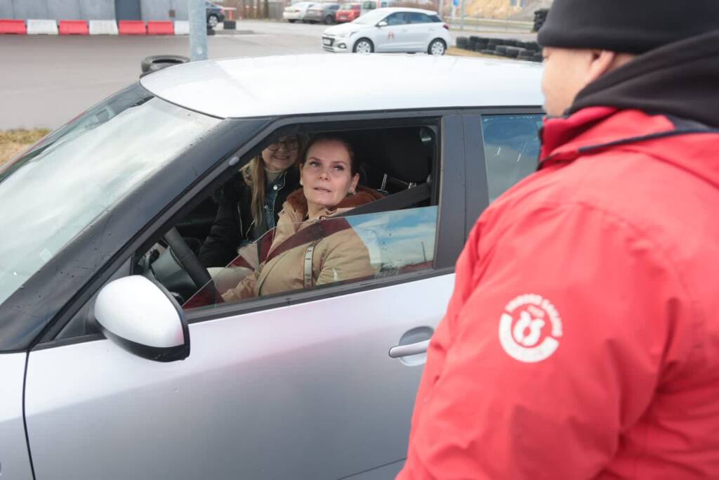 Bezpłatnie i bez zapisów. Duże zainteresowanie samochodowym szkoleniem dla kobiet 1 pm odtj 080323 018 2025 03 09 135425