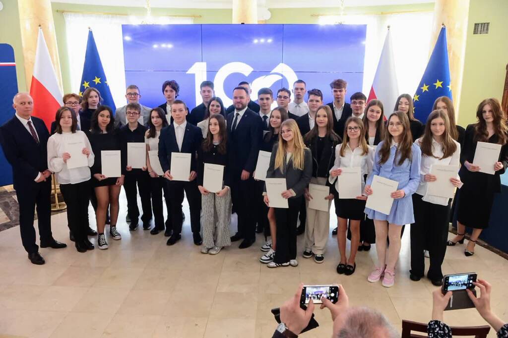 stypendia 120325 030.jpg 2025 03 12 214736