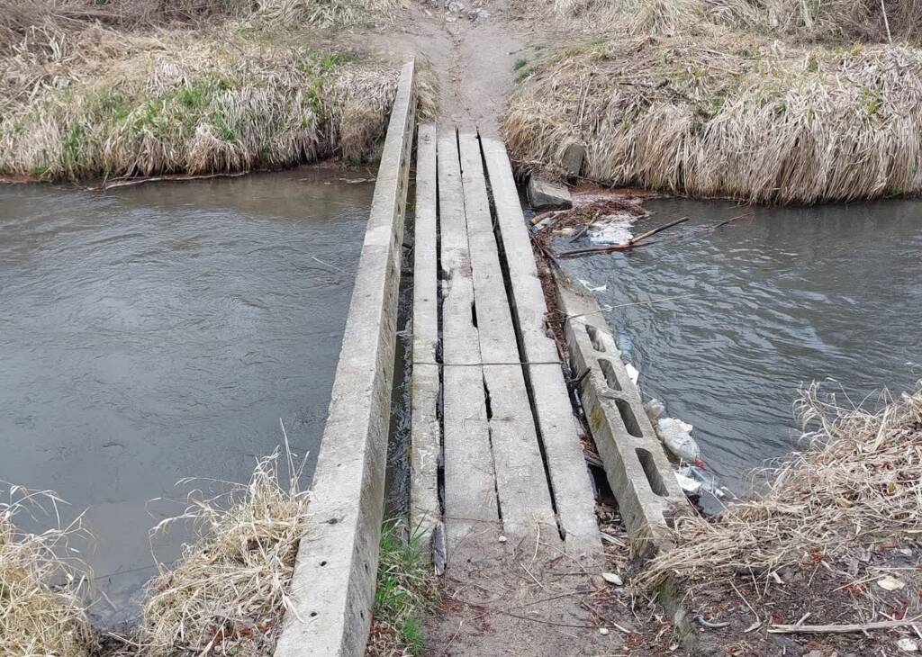 Mała kładka, duży problem. Rowerzyści wzięli sprawy w swoje ręce 2 20250401 094214 2025 04 01 165411