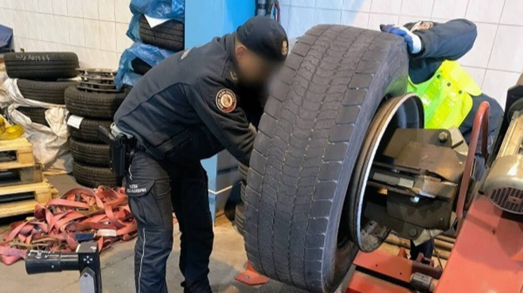 20250414 papierosy w kolach1 2025 04 14 135435