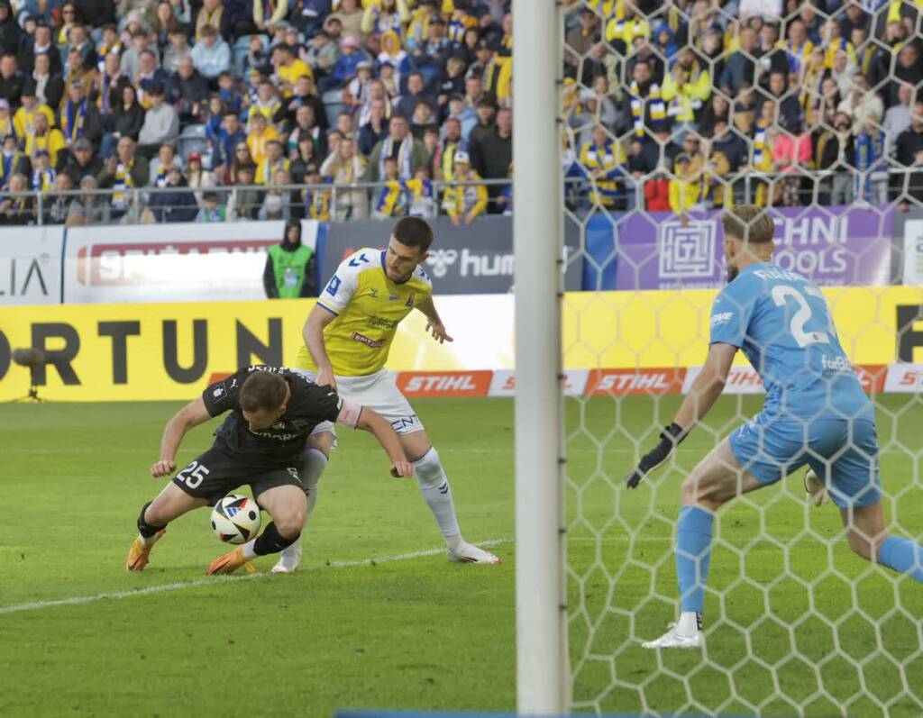 Motor Lublin - Cracovia 1 6k3d3207 2025 04 26 215144