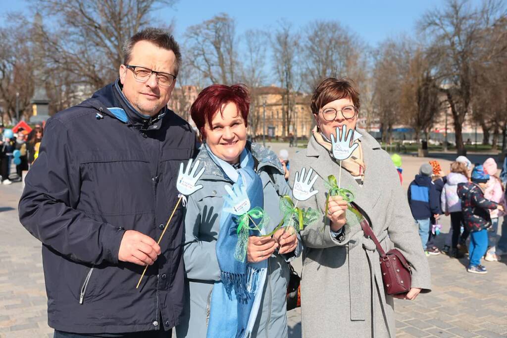 aut 020425 009.jpg 2025 04 02 163921