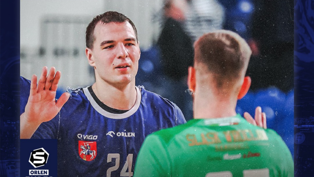 Piłkarze Azotów zagrają w Ostrowie 1 azoty 1 2025 04 03 193723