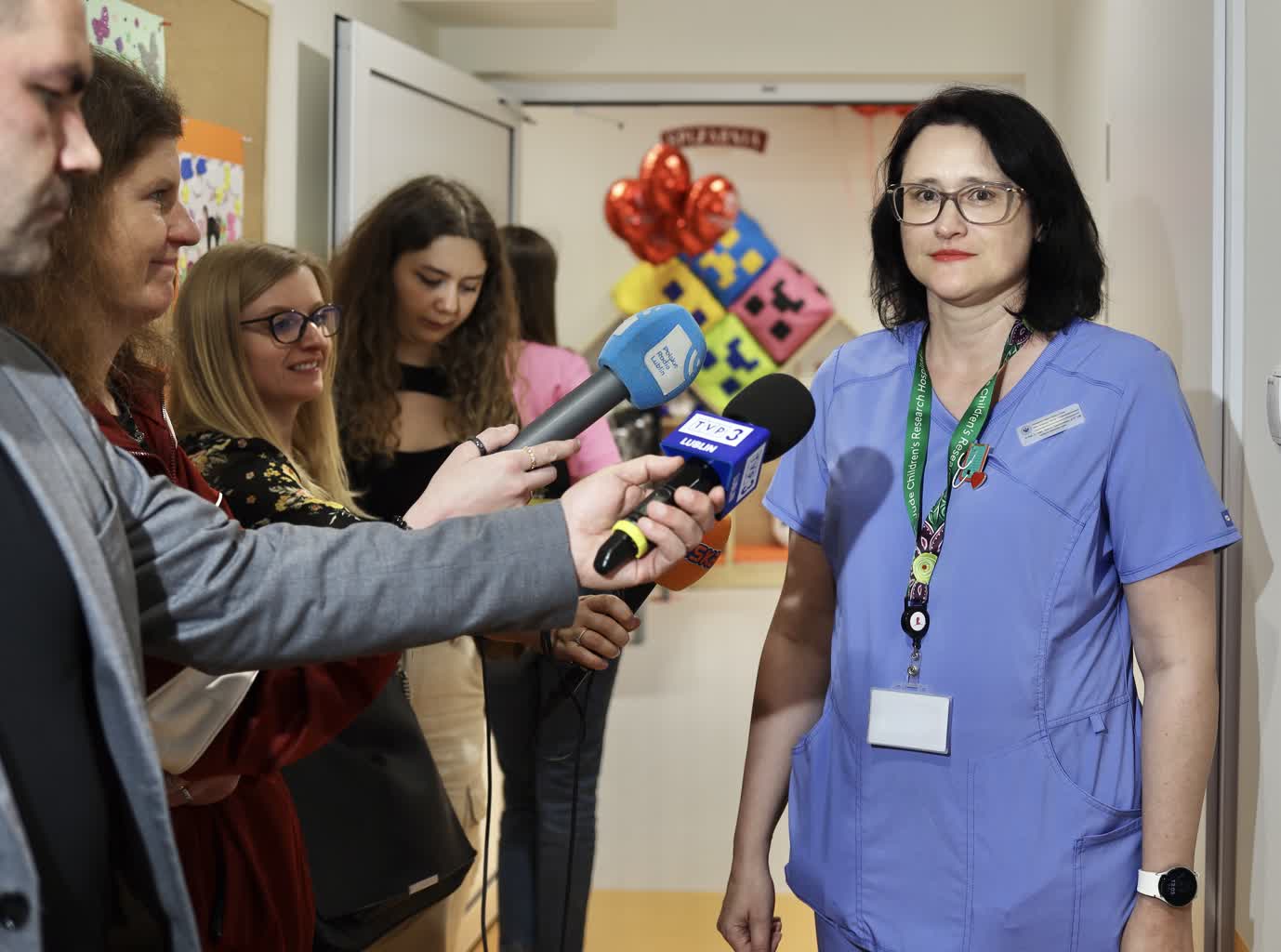 Mali pacjenci poznali tajniki pracy DJ. Hirek Wrona z wizytą w Lublinie 2 IMG_5407.jpeg