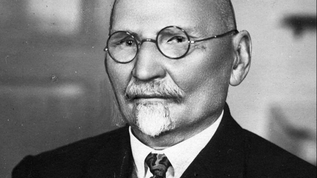 11.04.2025 Ekspresem przez historię 1 leon wyczolkowski 1929 2025 04 11 064450