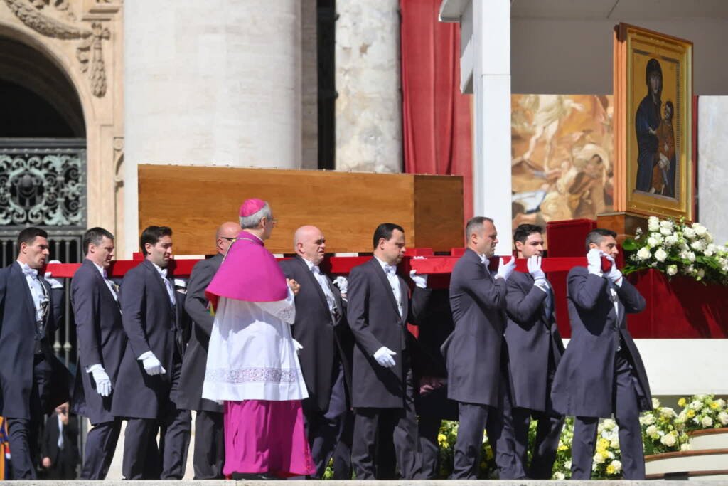 mid epa12055984 2025 04 26 121527