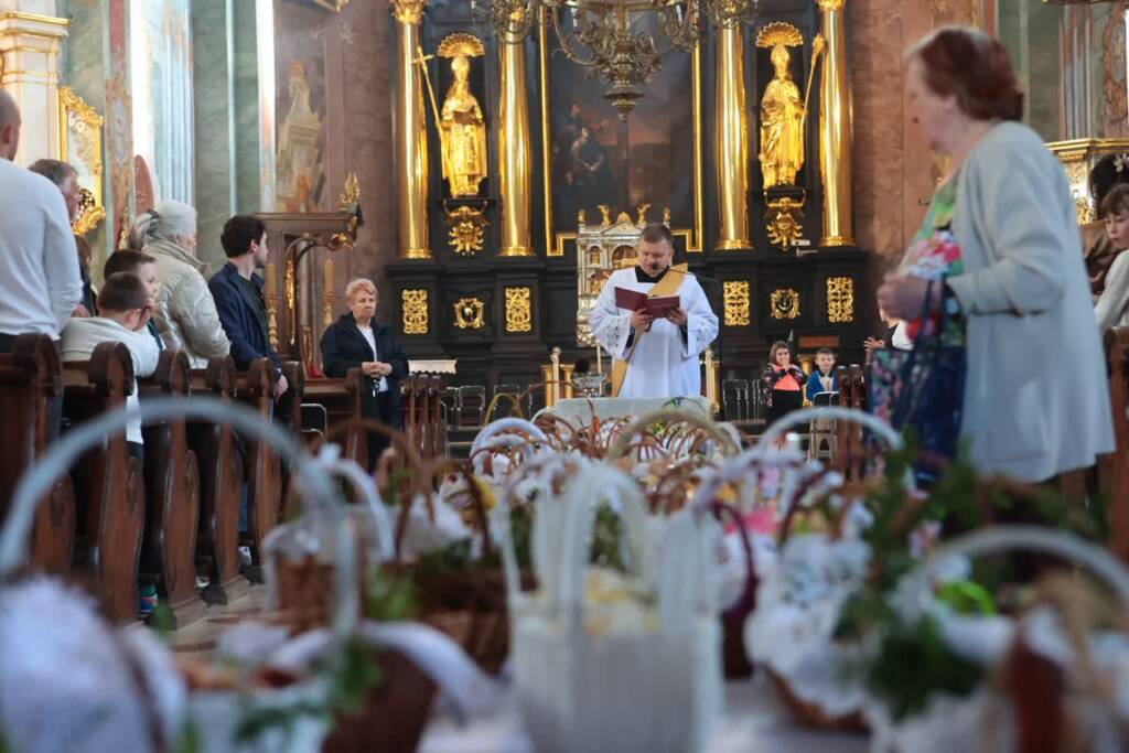 pm swiecenie 190425 006 2025 04 19 150555