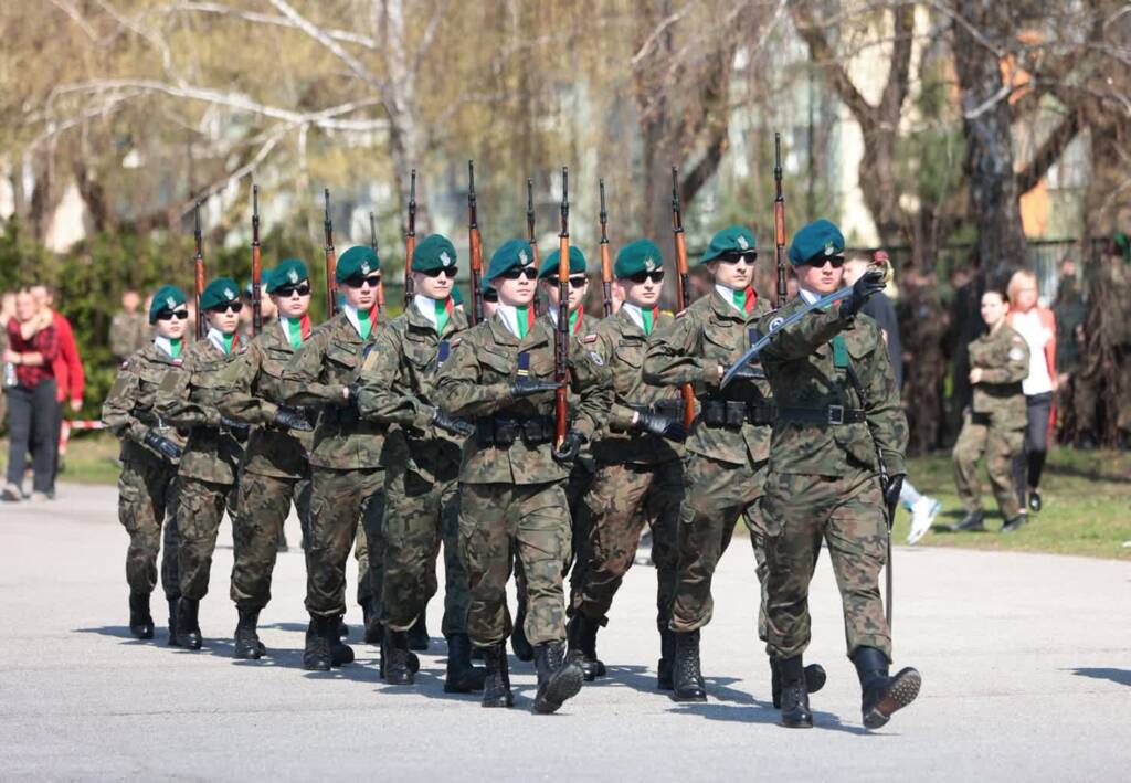 pm xiv lo 040425 030 2025 04 04 180342