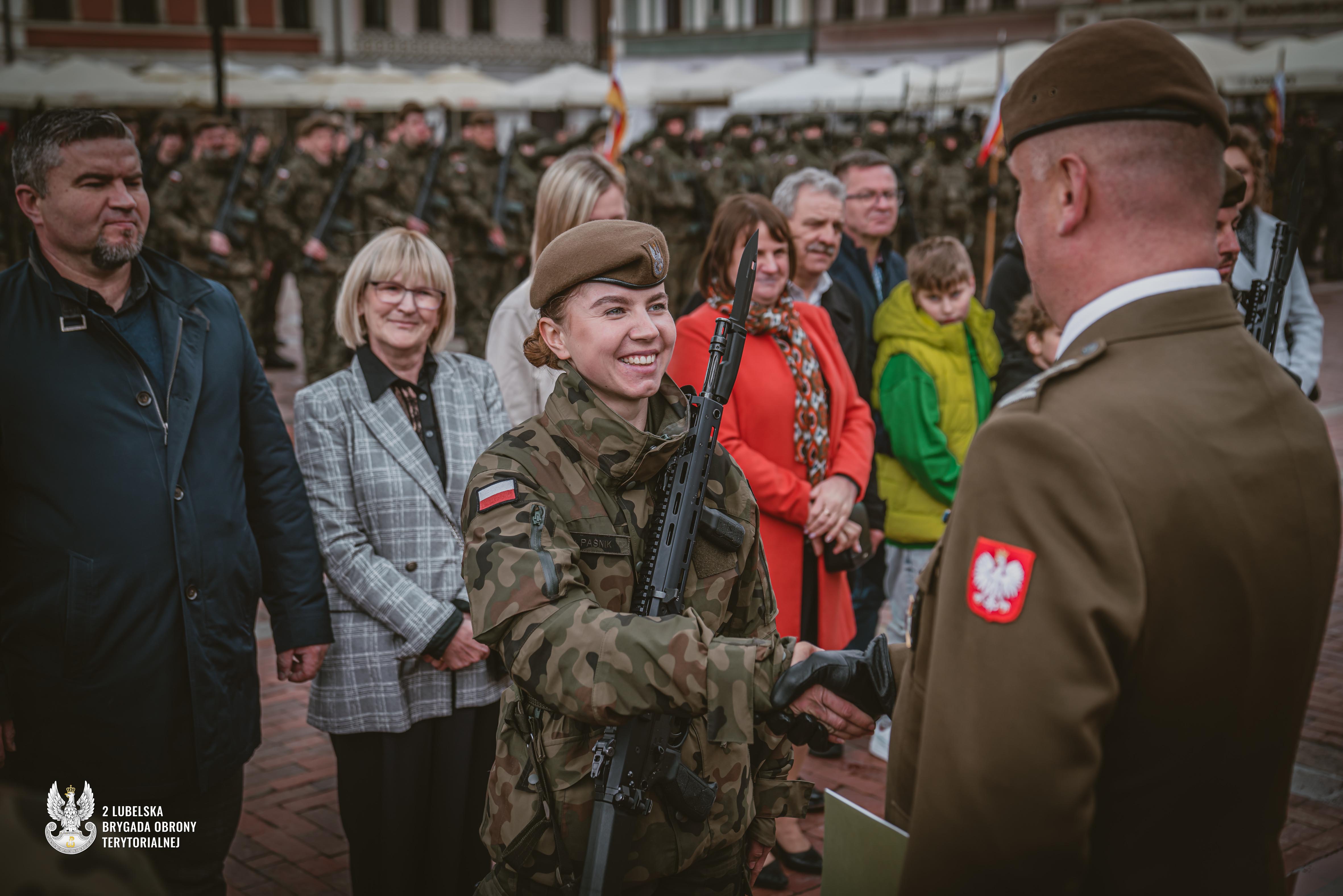 Lubelscy terytorialsi świętowali w Zamościu. Kolejni ochotnicy w brygadzie [ZDJĘCIA]