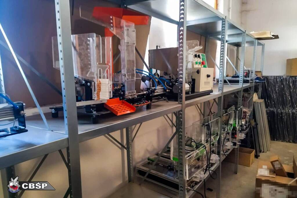 3 449767 2025 05 21 132416