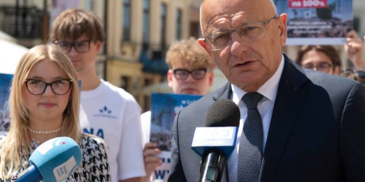 dsc 1463 2025 05 26 212114