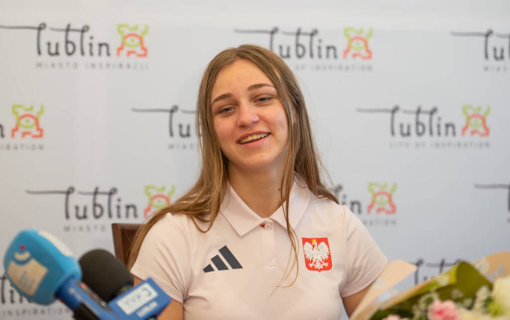 dsc 1793 poprawione szum 2024 12 13 070132 2025 05 15 184824