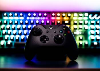 game controller 5619105 1280 2025 05 31 090804