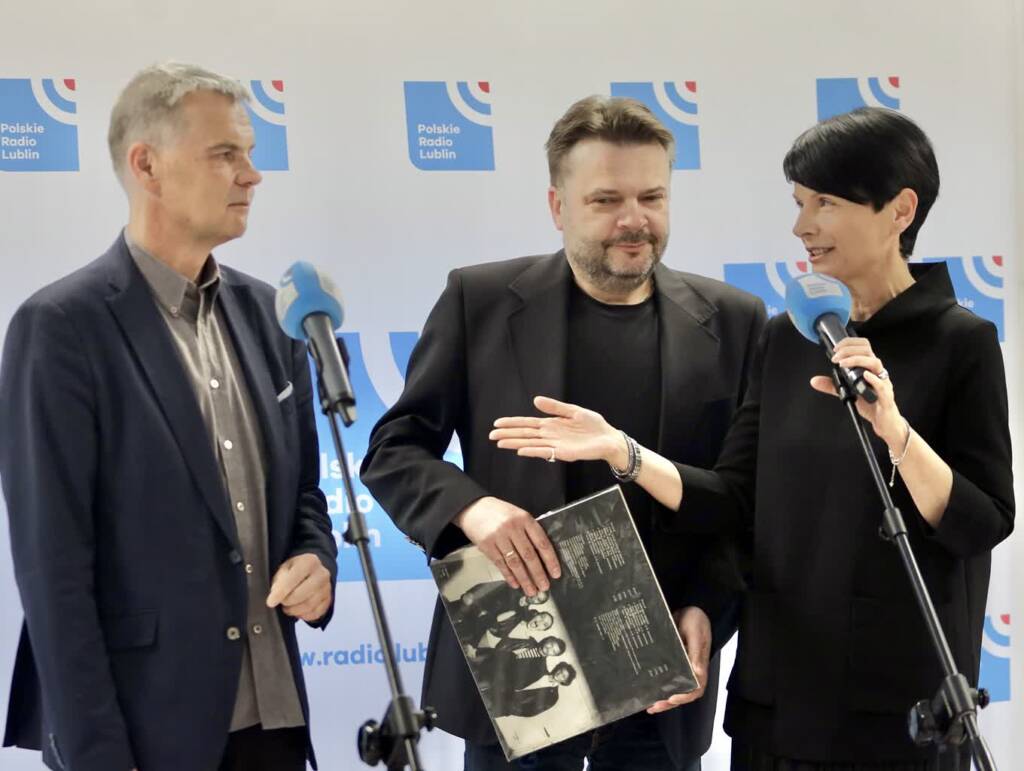 Wernisaż wystawy Kingi Hendzel "Black and white jazz" i premiera płyty grupy Piknik 1 img 9738 2025 05 08 222842