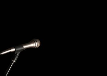 microphone 2242577 1280 2025 05 16 212208