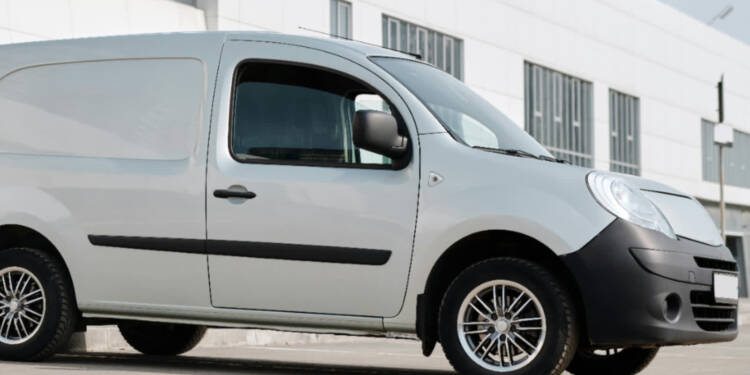 Kurierskie busy pod lupą policjantów. Co wykazały kontrole? 1 pexels norma mortenson 4391470 2025 05 26 125002