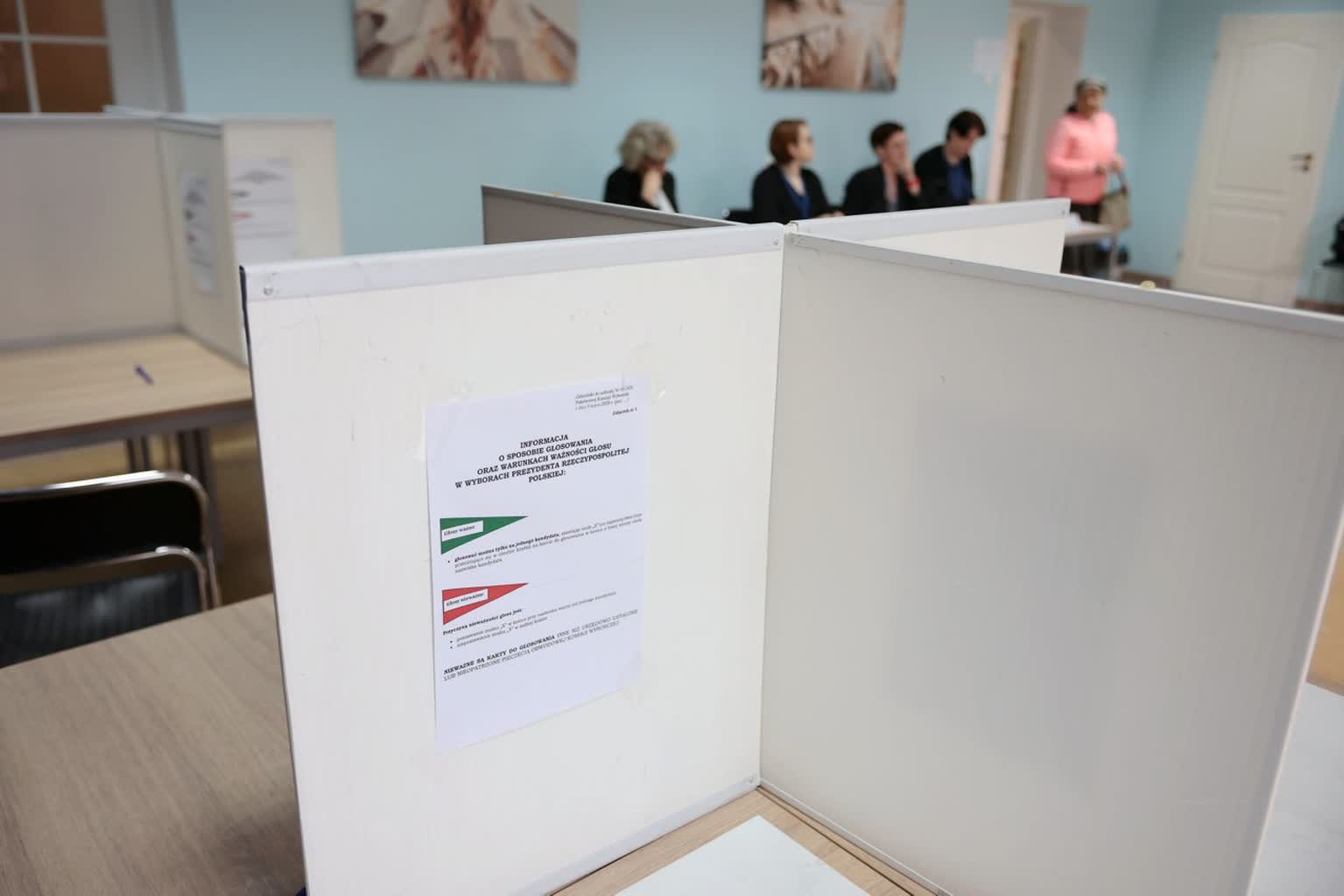 Wyborcy z Białej Podlaskiej: Cieszmy się wszyscy z tego wspaniałego święta 2 pm_wybory-190525-003-2025-05-18-132510.jpg