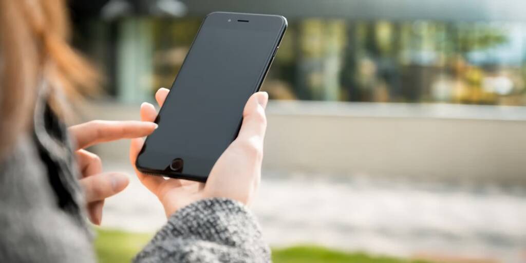 smartfon pixabay 2025 05 06 104025