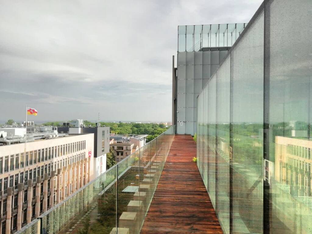 terrace 5037872 1280 2025 05 17 085252