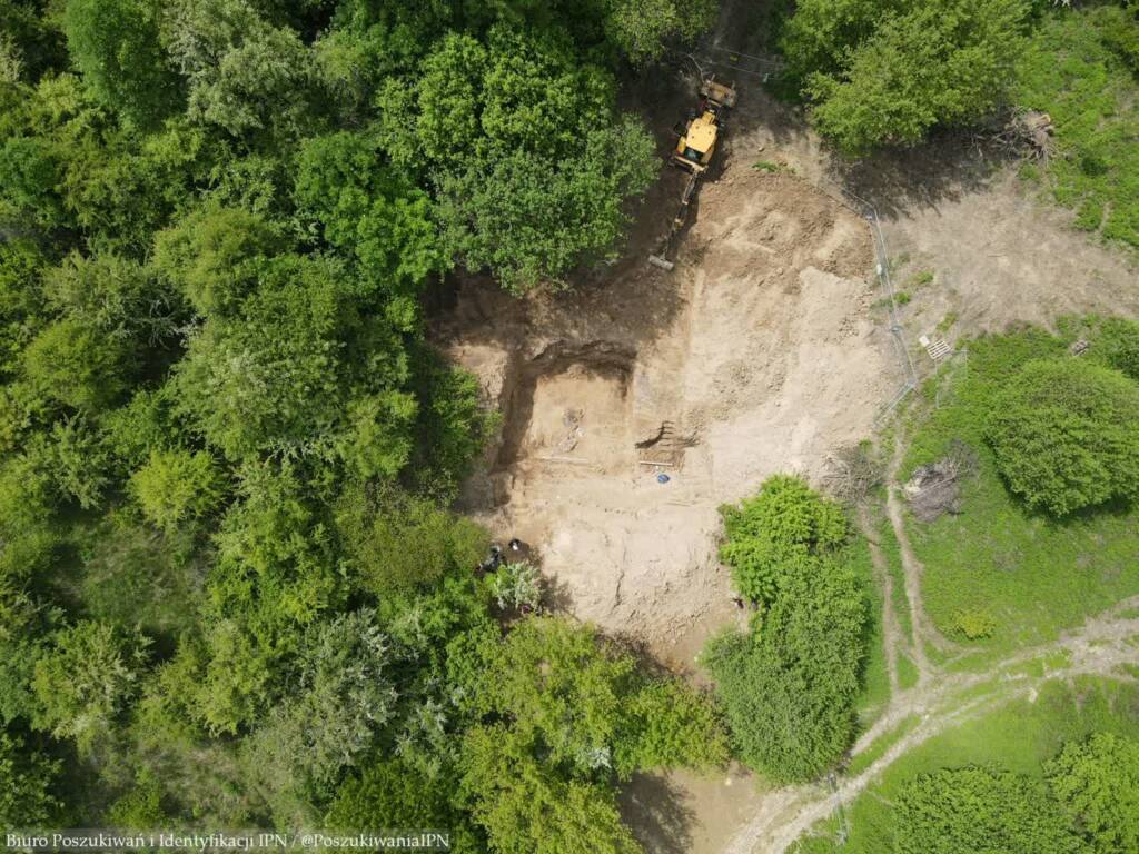 103 77334 2025 06 04 170706