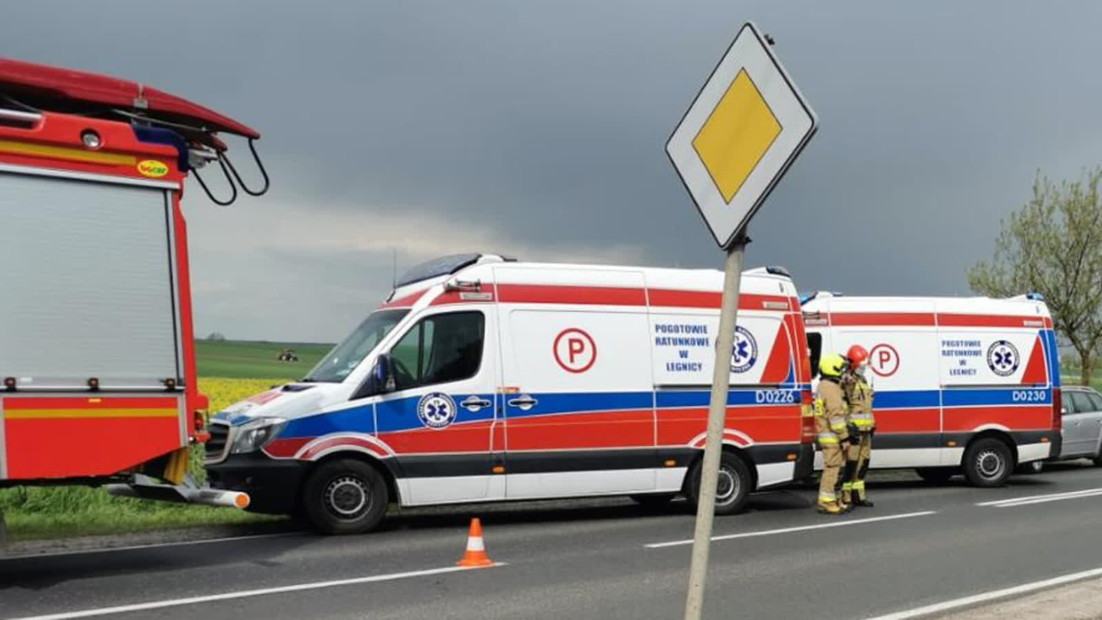 Zderzenie na drodze krajowej. Są poszkodowani