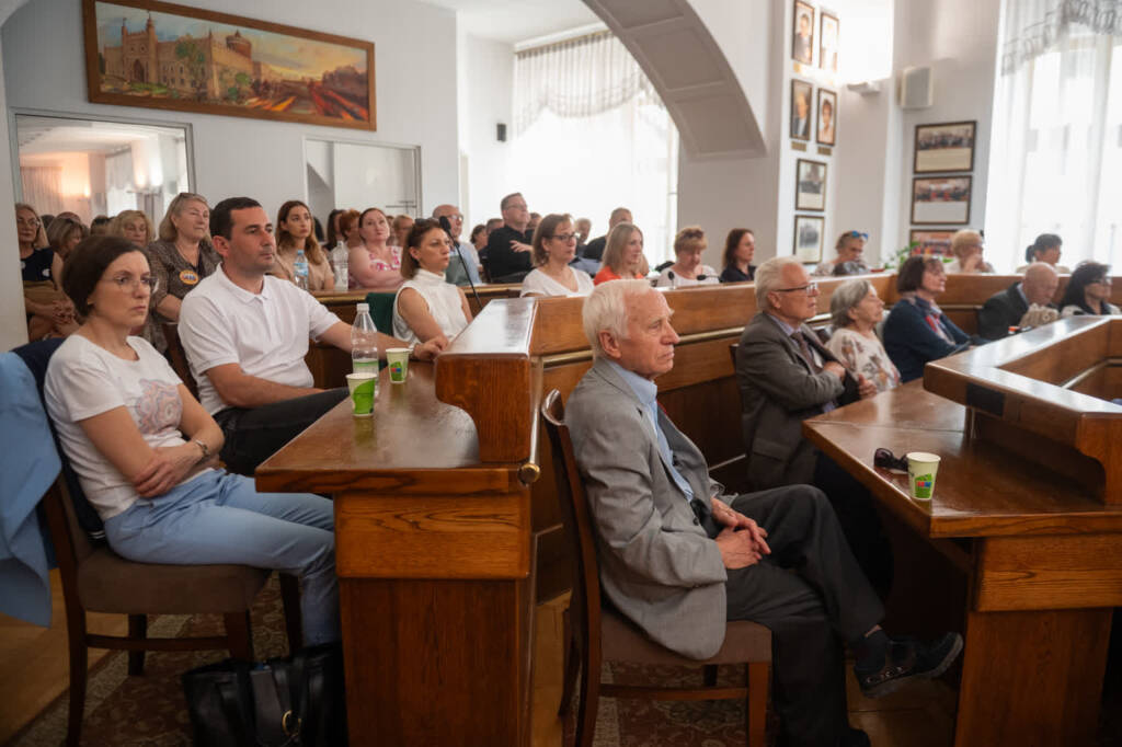 dsc 0900 2025 06 04 204256