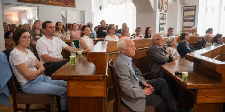 dsc 0900 2025 06 04 204256