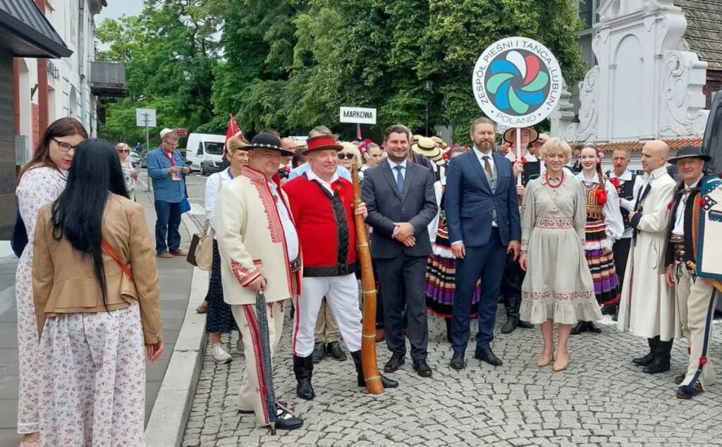 Wesoło i na ludowo. Kazimierz Dolny folklorem stoi 4 img 20250627 wa0002 2025 06 27 192111
