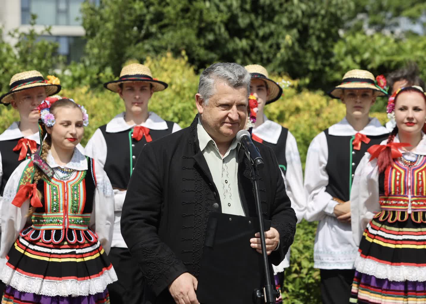 Wesoło i na ludowo. Kazimierz Dolny folklorem stoi 2 img_4087-2025-06-18-165429.jpg