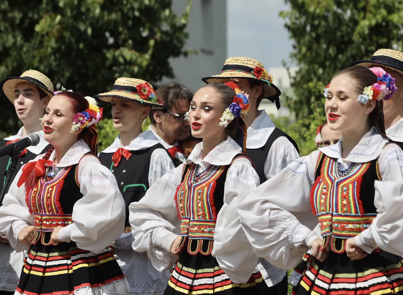 Wesoło i na ludowo. Kazimierz Dolny folklorem stoi 3 img_4101-2025-06-18-165417.jpg