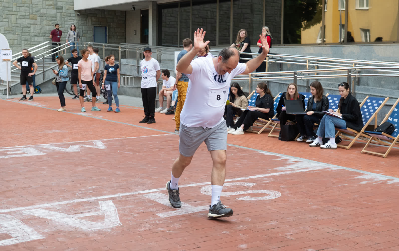 Na KUL-u biegali po schodach. Tak uczcili święto 2 KRA23.jpg