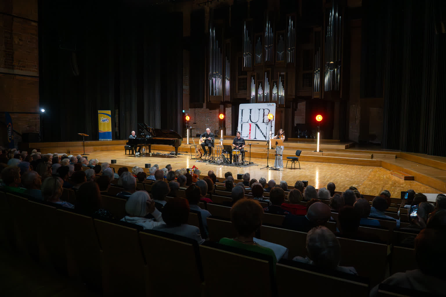 Mają już klucze do miasta! Zainaugurowano 13. Lubelskie Dni Seniora 2 KRA29.jpg
