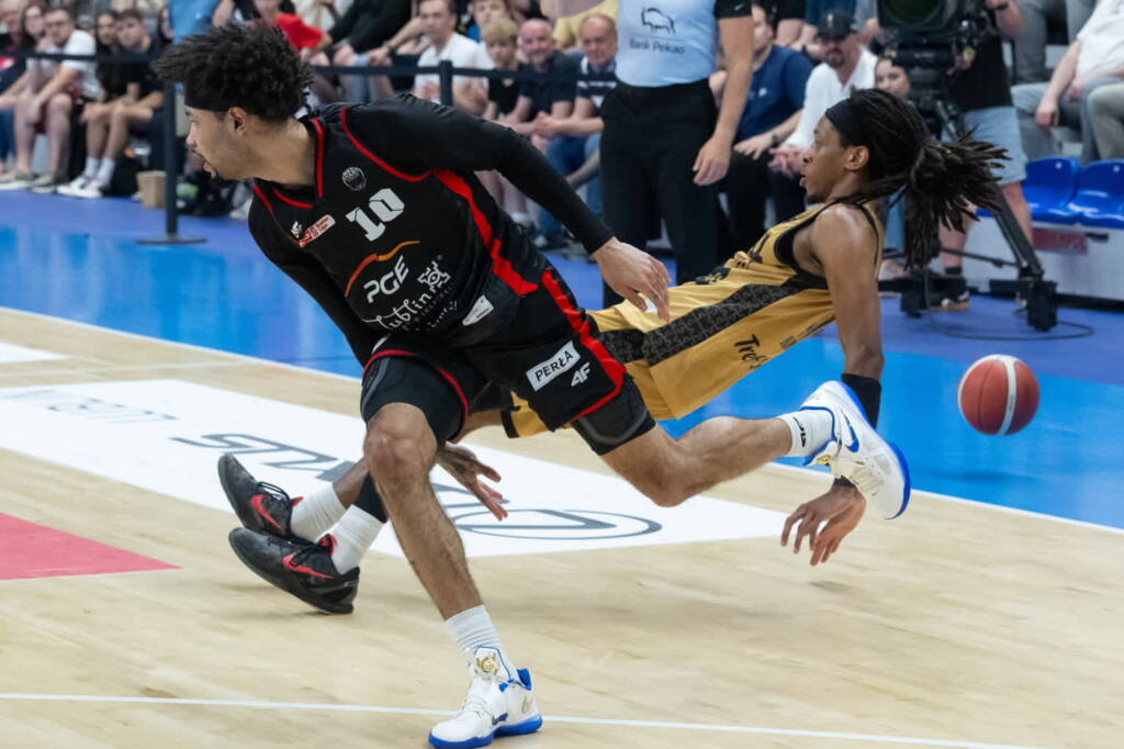 mid 25604555 2025 06 04 195623