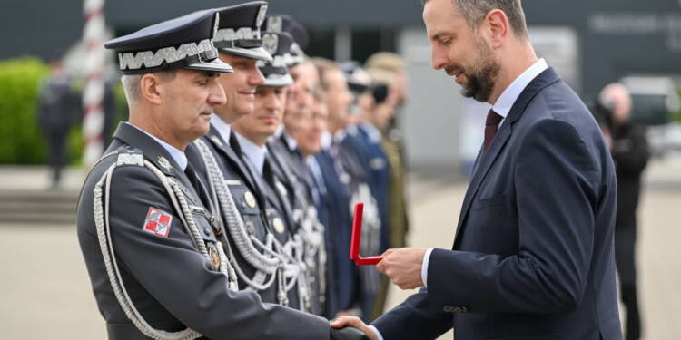 mid 25613137 2025 06 13 125244 2025 06 14 005430